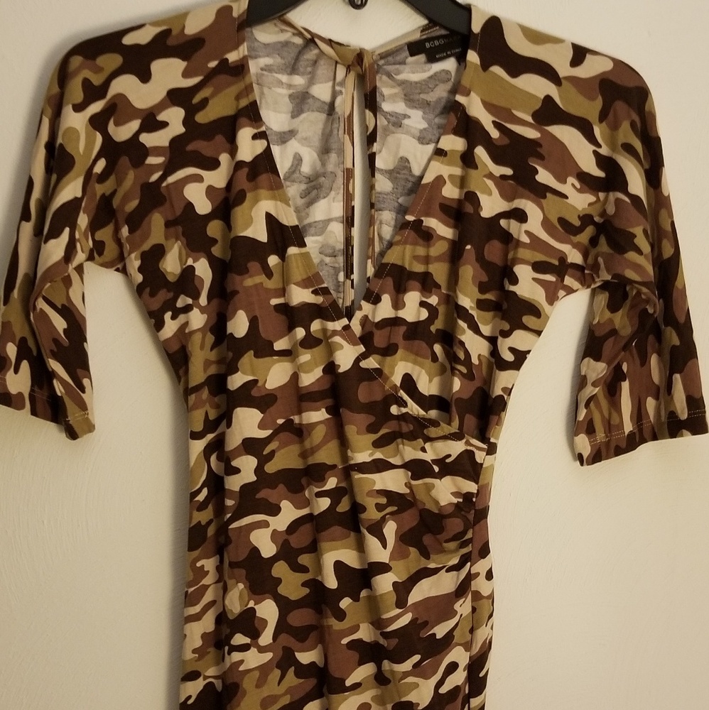 BCBG came stretch top